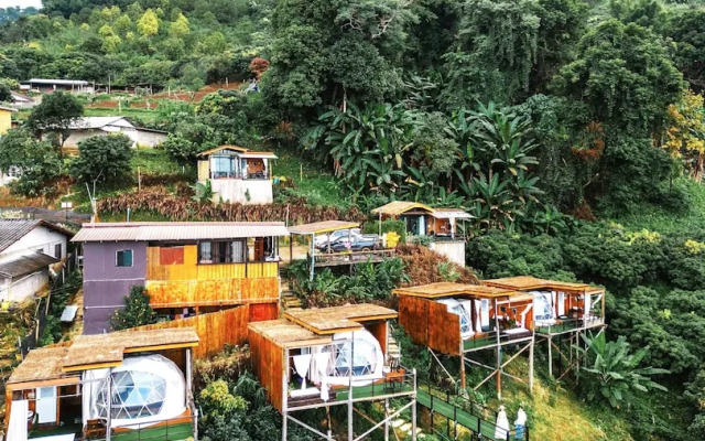 MonLomNao Homestay