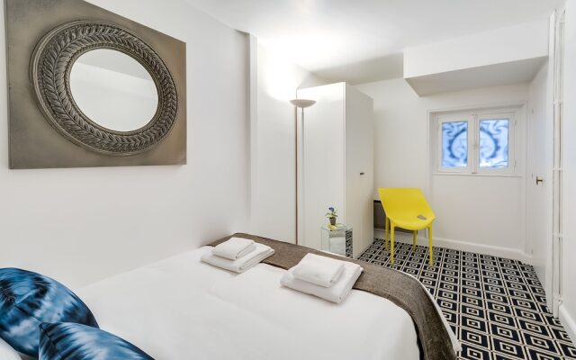 Sweet Inn Apartments- Champs Elysés (Various addresses)