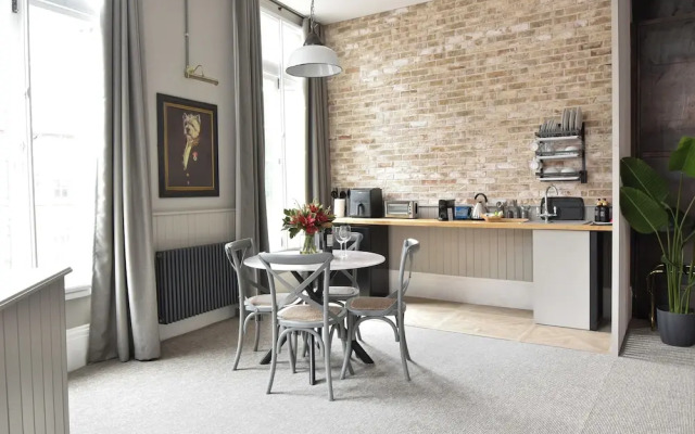 Yorkshire Grey Pub & Rooms