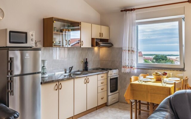 Stunning Home in Liznjan With Wifi and 3 Bedrooms