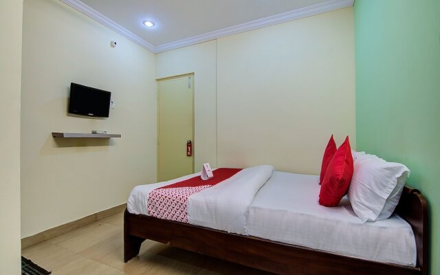 OYO 14507 Lalitha Delight