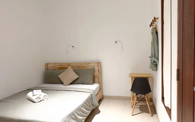 Gelatik B&B - Hostel