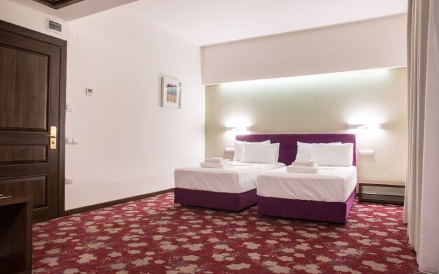 Hotel Relax