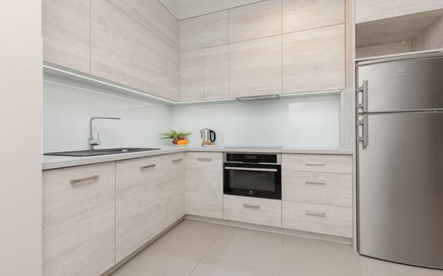 Lazurowa Warsaw & Parking by Renters