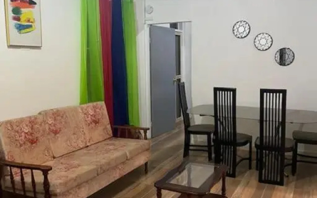 Spacious, Cozy Two Bedroom Apartment Overlooking the Beach