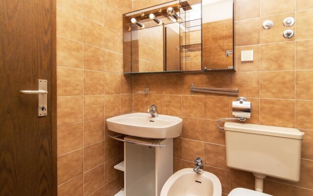 Apartments Zgrablic 148