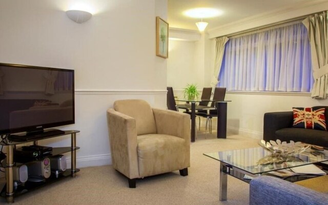 The Elegant Mayfair