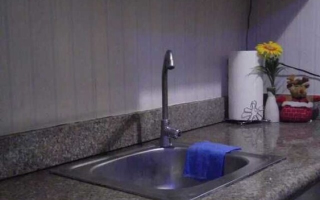 Travellers Transient Lodge Mandaluyong - Hostel
