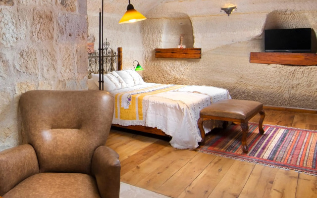 Terra Cave Hotel