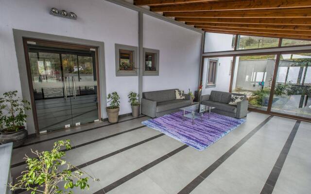Hotel Amfithea