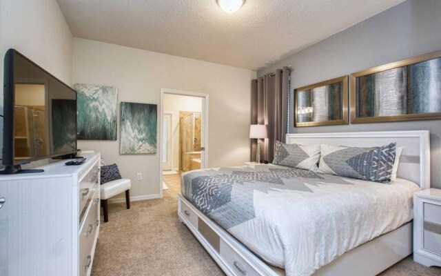 Solterra - 6 Bedrooms House w-pool-7043SR 6 Home by RedAwning