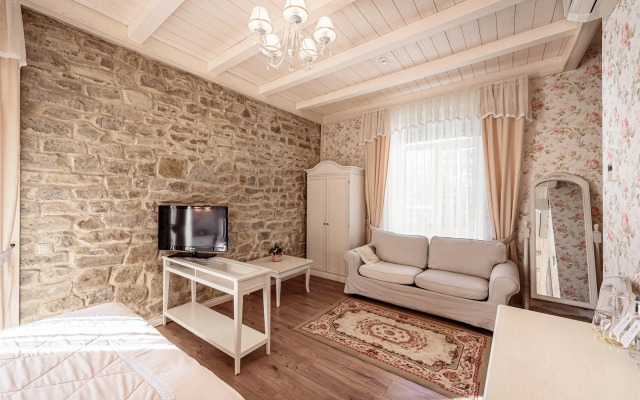 Отель Империал & Champagne-spa