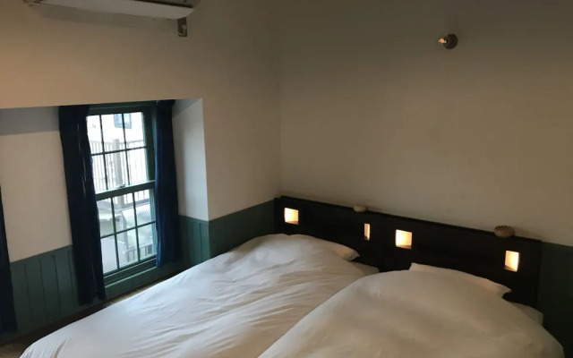 CōBō Hostel