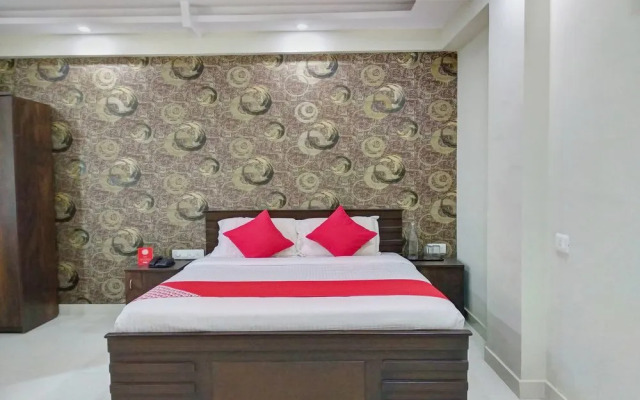 OYO 10521 GCK Suites