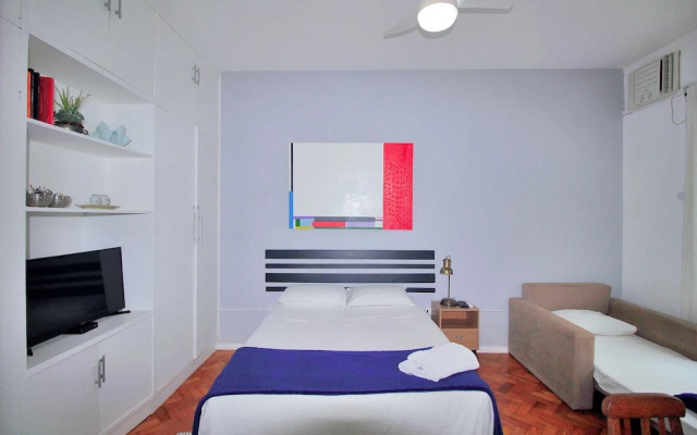 Studio Completo em Ipanema C063