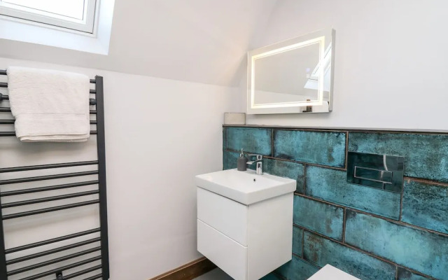 Valley View Hideaway