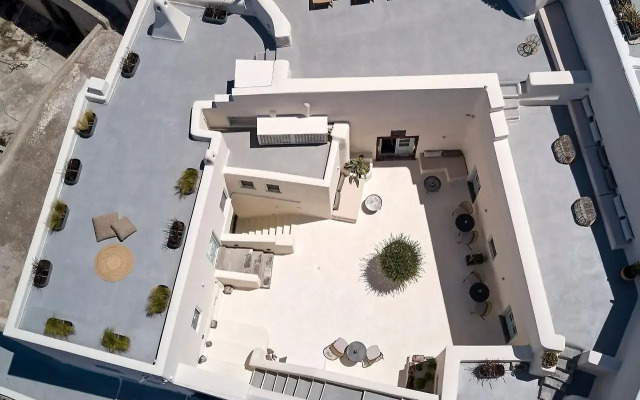 Arxegono Cave Houses Santorini