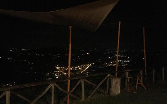 Lo Scoiattolo Country House