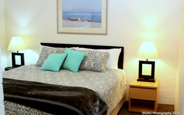 Mollymook Cove Apartments