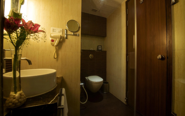 Express Inn The Business Luxury Hotel