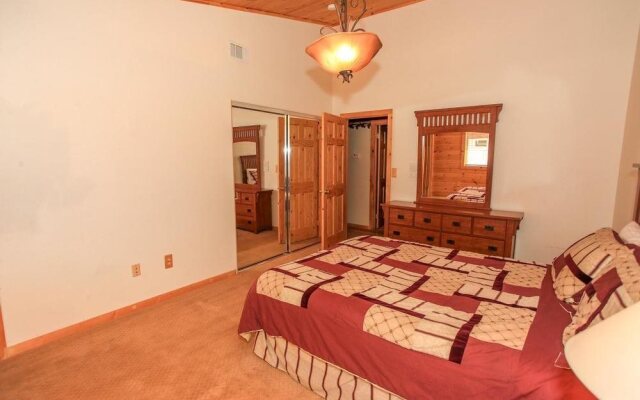 Bear Loop Chalet