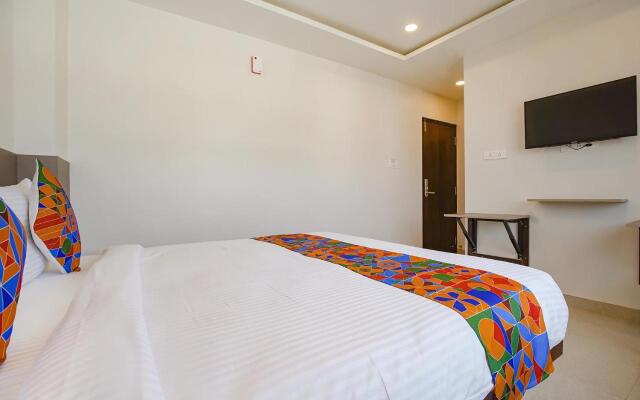 Fabhotel Athasri Inn