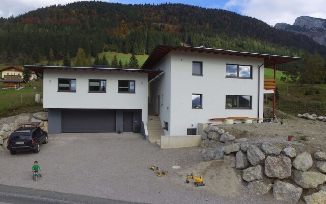 Cosy Apartment in Annaberg With Private Garden