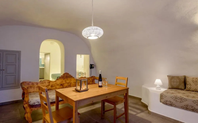 Ianthe Apartments & Villa