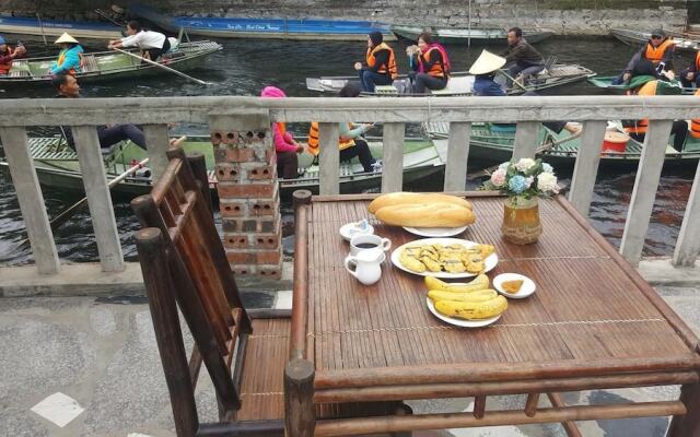 Tam Coc River View Homestay