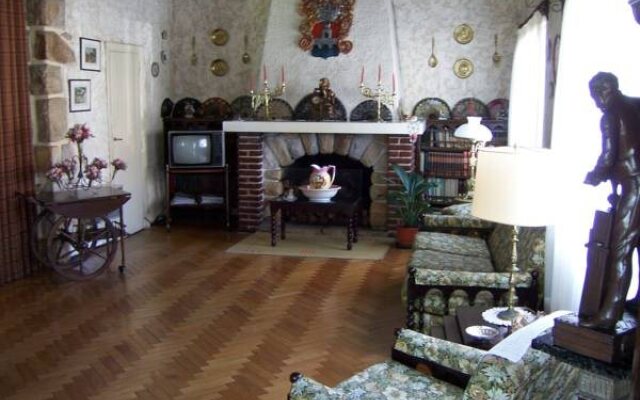 Hotel Los Troncos