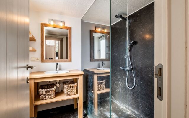 Villa Laury Luxurious in a Quiet Location