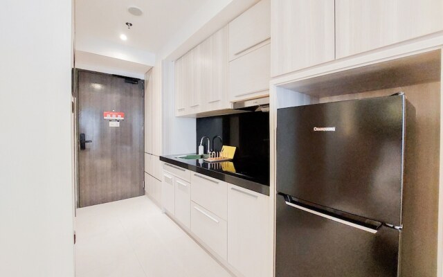 Fancy And Nice Studio Apartment Carstensz Residence