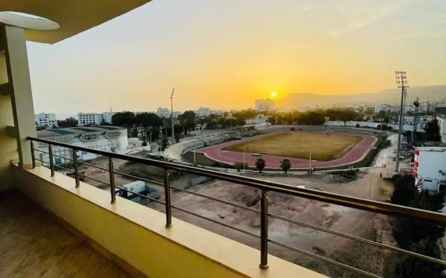 Very nice apartment near the city center & beach