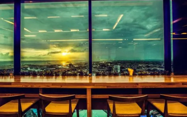 The Shore Residence Apartment