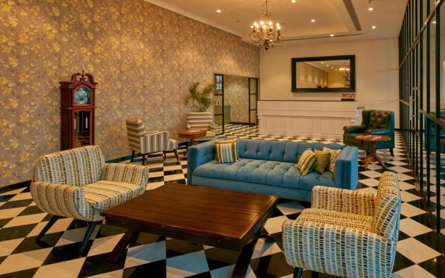 The Waverly Hotel & Residences