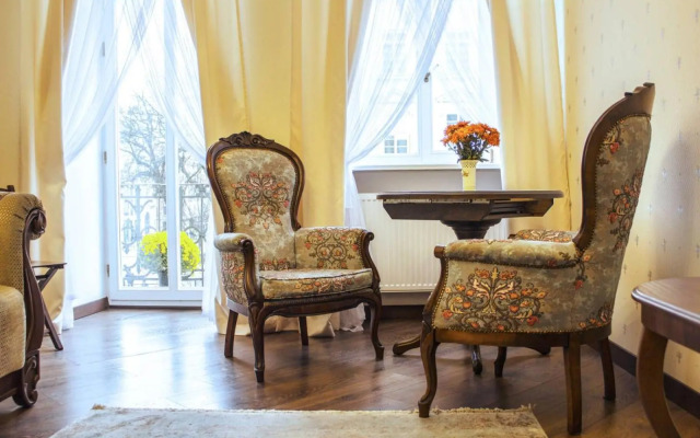 V.I.P.Apartmens Rynok Sqr.19