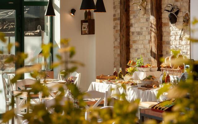 Plaza Boutique Hotel