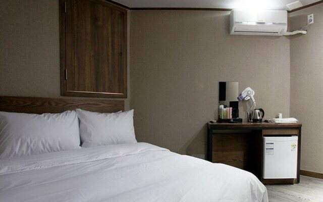 Cheonho Mong Hotel
