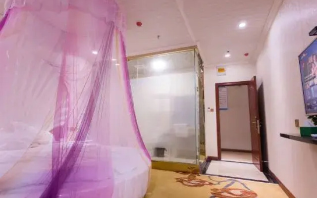 Xinmengyuan Theme Hotel (Guogou Plaza Center Branch, Baqiao District)