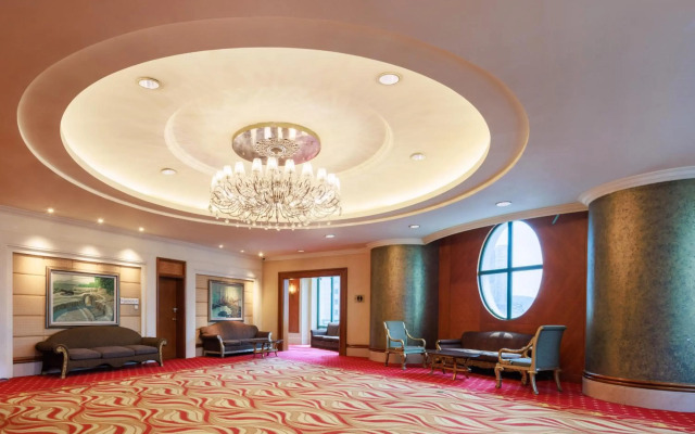 Grand Noble Hotel