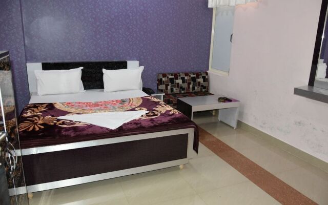 Grand Hotel Vinayak