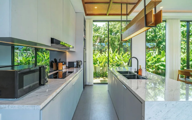 Villa Bedawang - 4BR Villa Seminyak