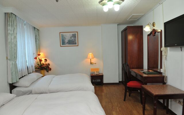 Q21 Hotel
