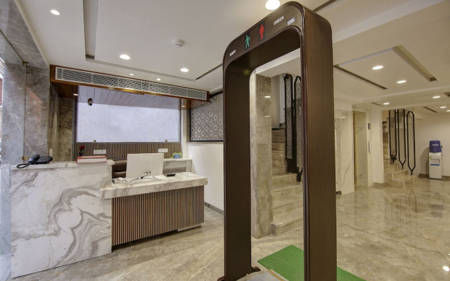 Hotel Kaca Inn - Near New Delhi Railway Station & Connaught Place