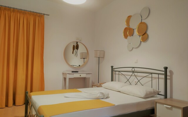 Aronis Apartments