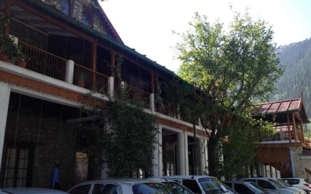 Royal Hotel