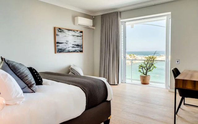 Private Pool Tranquility at Ocean Penthouse Retreat