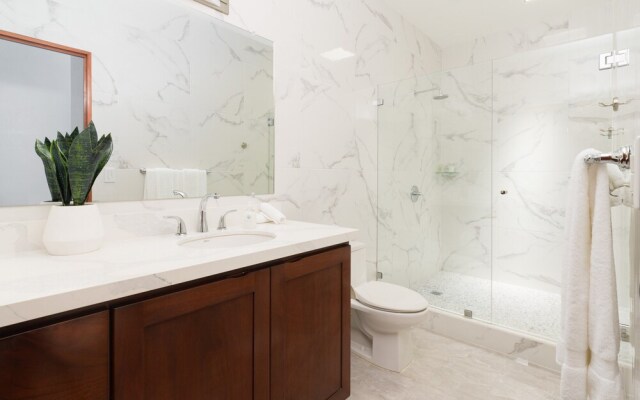 Casa Woodbine Beachfront House