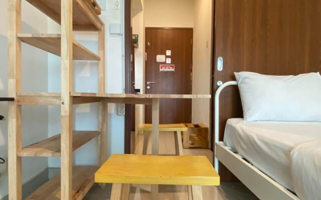 Modern And Homey Studio At Grand Kamala Lagoon Apartment