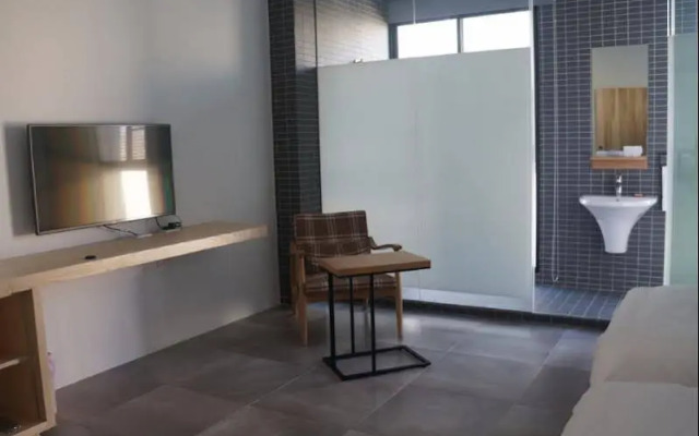 Taku Hostel